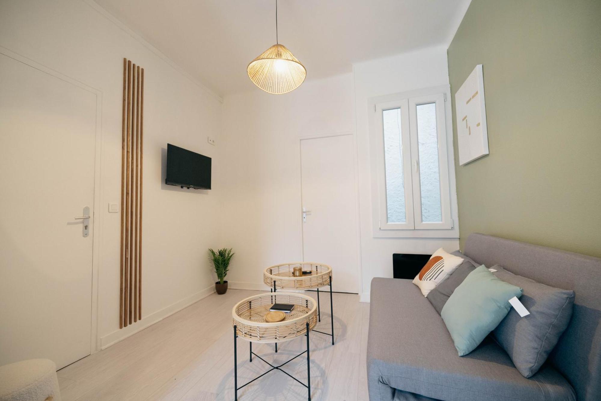 Verdant Oasis - Proche Du Centre - Wifi Gratuit - Parking A Proximite Lourdes Esterno foto