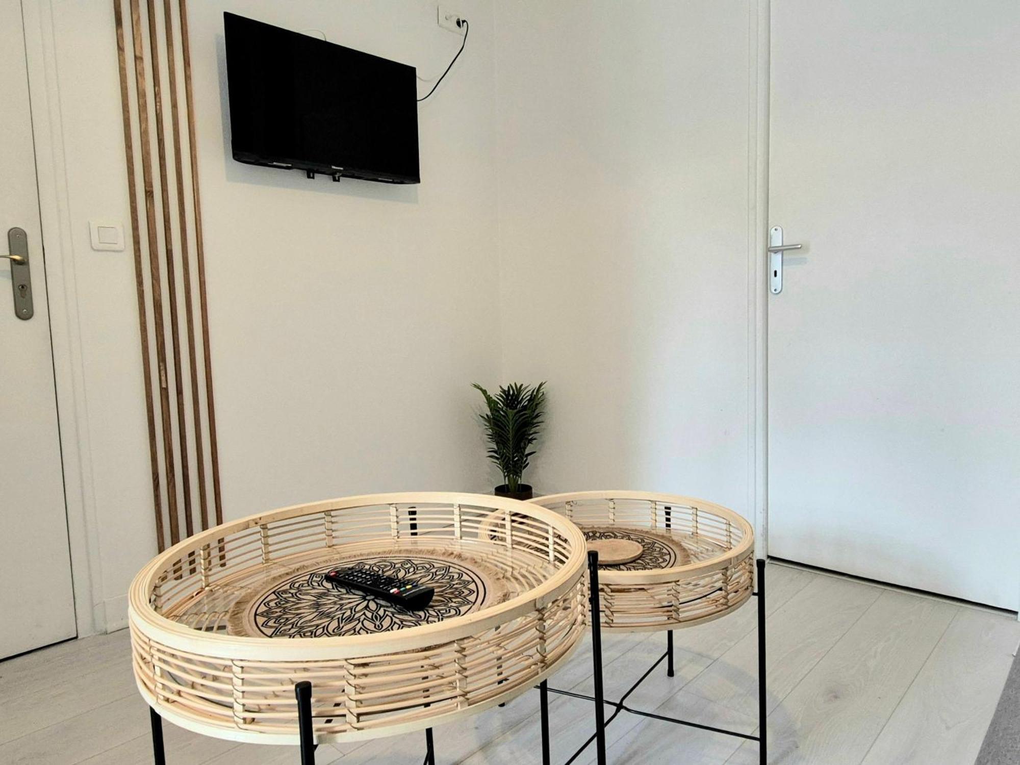 Verdant Oasis - Proche Du Centre - Wifi Gratuit - Parking A Proximite Lourdes Esterno foto